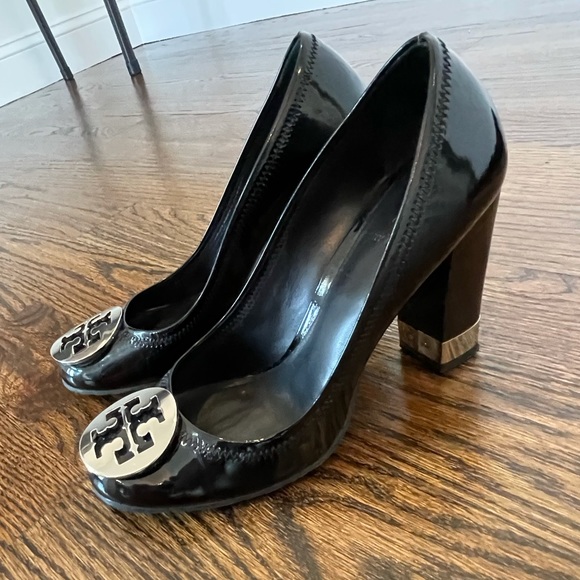 Tory Burch Shoes - Tory Burch chunky heel black patent leather pumps